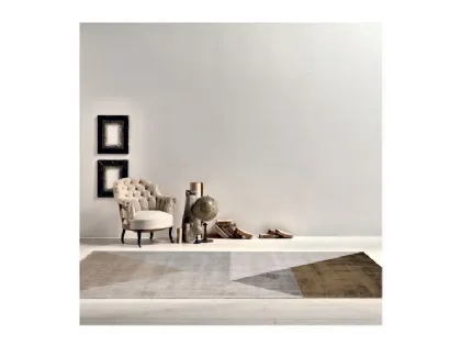 Tappeto con forme geometriche dai colori caldi Adler Pyramid di Sirecom