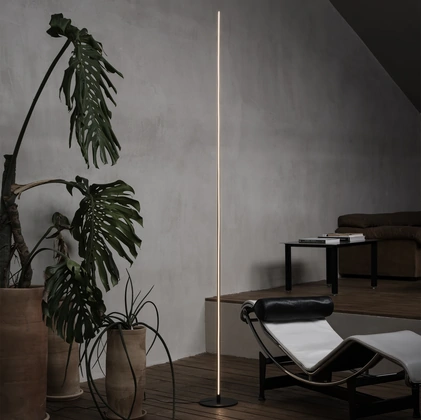 Lampada da terra Blade di Ideal Lux