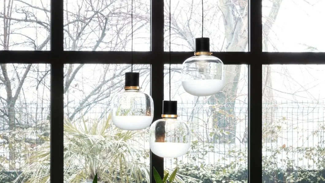 Lampada in vetro con finitura trasparente e satinata Ghost Sospensione di Midj