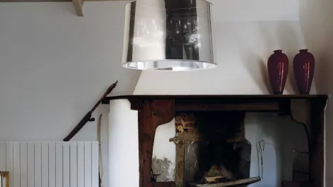 Lampada a sospensione London in lamina di PVC cromata e semi trasparente di Ideal Lux