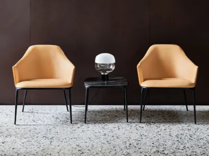 Lampada con diffusore in vetro trasparente e satinato e base in metallo in colore nero e oro Ghost Tavolo di Midj