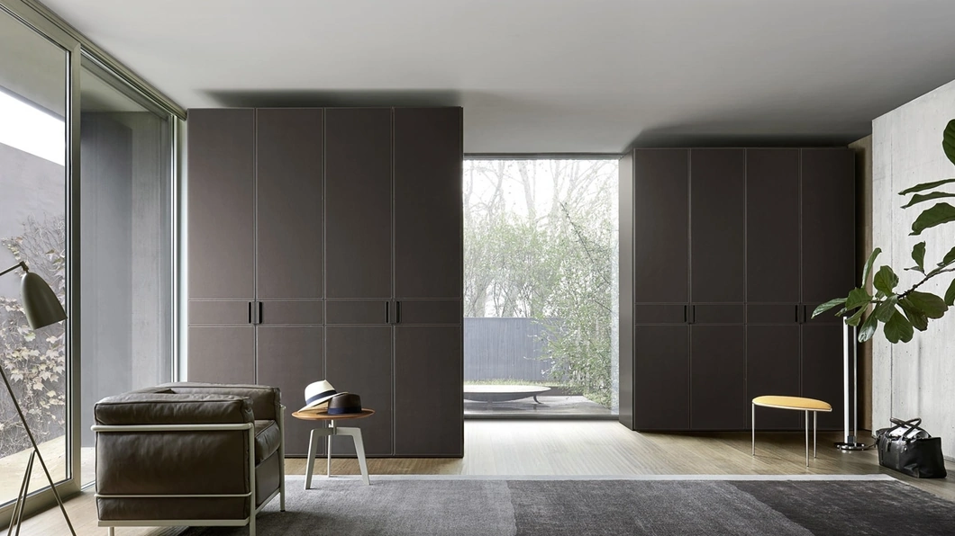 Armadio con anta in ecopelle Eco di Sangiacomo