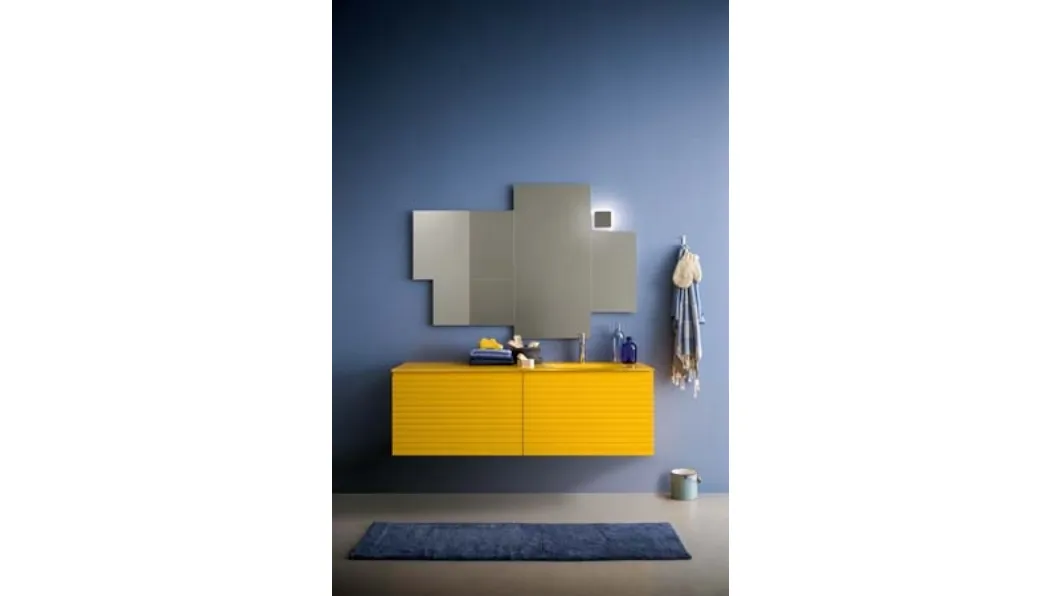 Mobile da bagno sospeso in laccato opaco e top in vetro lucido giallo Memento 05 di Birex