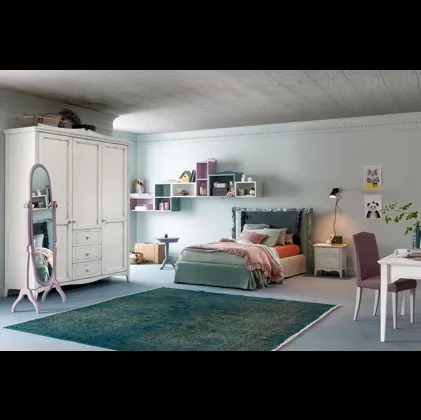 Cameretta per bambine stile shabby in legno con armadio, specchiera e scrivania Romantic Calipso di Callesella