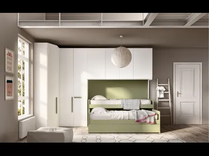 Camera con ponte angolare e doppio letto estraibile Room 147 di Zg Mobili
