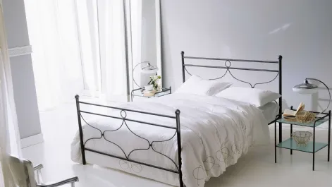 Letto in ferro battuto con testiera Bernini di Ingenia