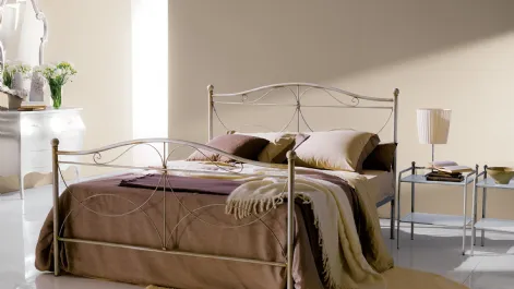 Letto in ferro battuto con testiera Cimabue di Ingenia
