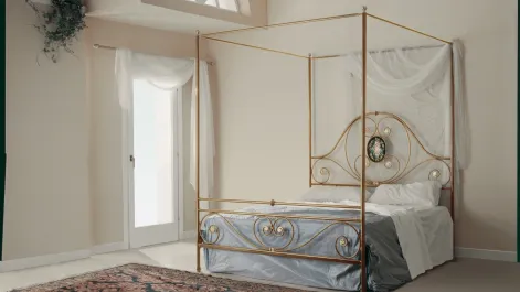 Letto in ferro battuto con testiera e baldacchino Elisabetta di Tonin Casa