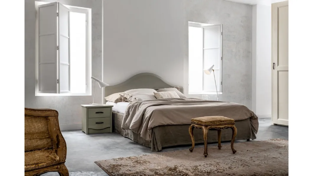 Letto matrimoniale Gendarme in legno laccato di Callesella