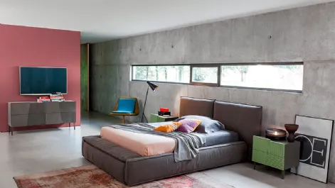 Letto Imbottito con Panchetta di Devina Nais