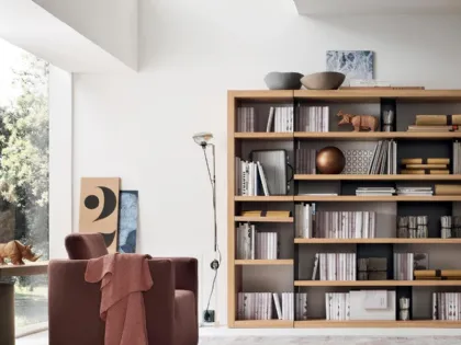 Libreria Kora in Rovere con inserti in Metallo nero opaco di Maronese Acf