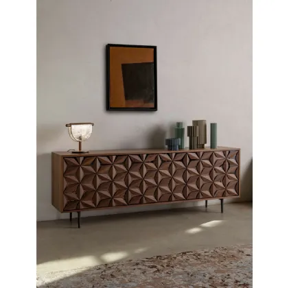 Madia All Star con petali in legno massello applicati a mano che ricoprono le ante dalle basi specchiate di Tonin Casa