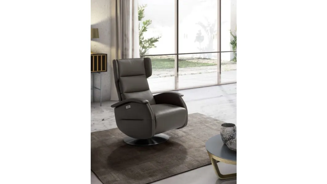 Poltrona relax in ecopelle con base in acciaio Siviglia Swivel di Spaziorelax