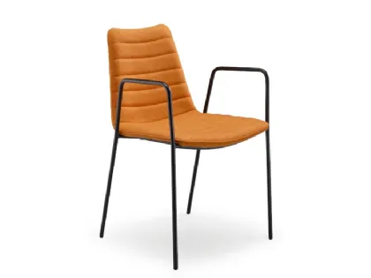 Sedia in tessuto con braccioli Cover P M TS di Midj