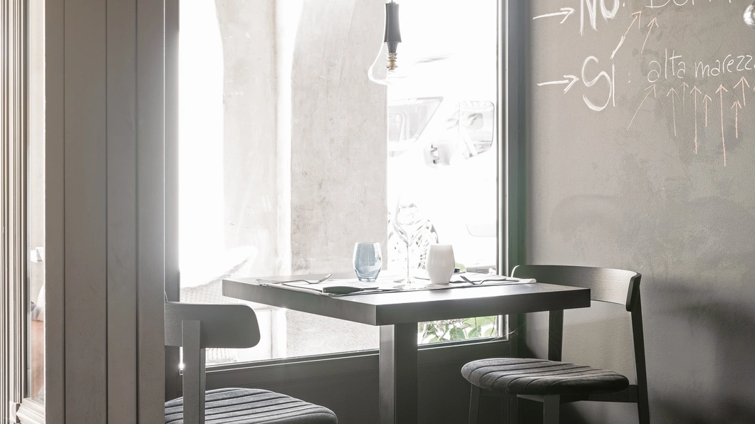 Sedia in legno Maya di Midj