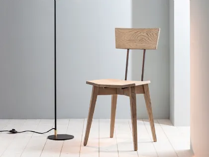 Sedia SD241 in Rovere massello di Devina Nais
