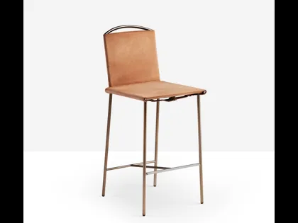 Sgabello Rem in cuoio di Midj