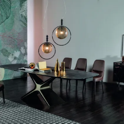 Tavolo Calliope con top in ceramica e base in acciaio di Tonin Casa