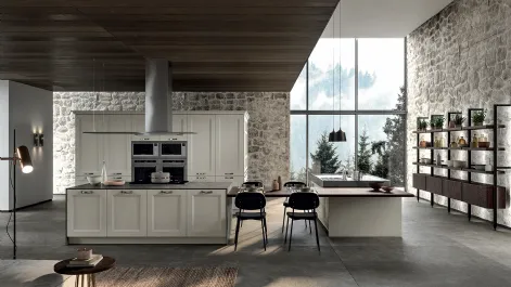 Cucina Classica angolare Gioiosa in legno di Frassino laccato Nebbia a poro aperto e top in laminam Pietra Grey di Arredo3