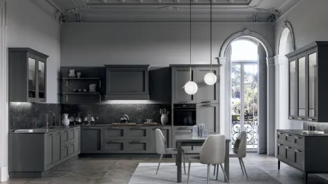 Cucina Classica angolare in laccato opaco Grigio e top in laminam Nero Greco Meg di Arredo3