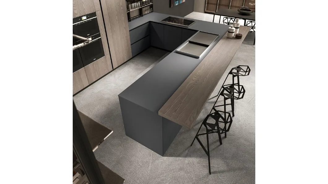 Cucina Design angolare in Fenix grigio con bancone e colonne in olmo Ak 04 06 di Arrital