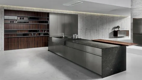Cucina Design lineare in laccato ossidato acciaio con top in gres Ak 05 TailorMade 01 di Arrital