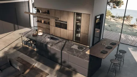 Cucina Design in laccato Ardesia con top in marmo pietra grey e penisola e colonne in castagno spazzolato Ak 07 01 di Arrital