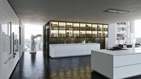 Cucina Design in laccato bianco puro lucido e top in agglomerato di quarzo bianco con isola Ak Project 10 di Arrital