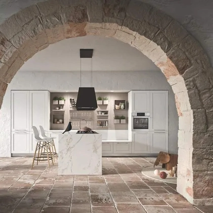 Cucina Moderna con isola Cloe 05 in legno laccato di Ar-Tre