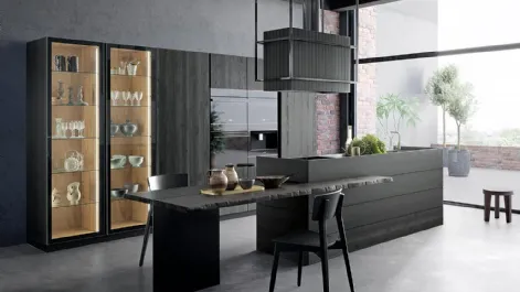 Cucina Moderna lineare in abete liquirizia spazzolato e laccato metal con penisola Atelier Urban di Callesella