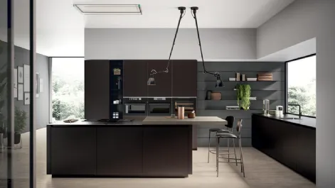 Cucina Moderna con isola in vetro opaco Caffè e penisola in impiallacciato Rovere safari Glass 2 0 di Arredo3