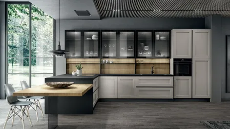 Cucina Moderna angolare con penisola in laccato opaco Nebbia, laminato Rovere biondo, vetro fumè e top in Fenix Nero Meg di Arredo3