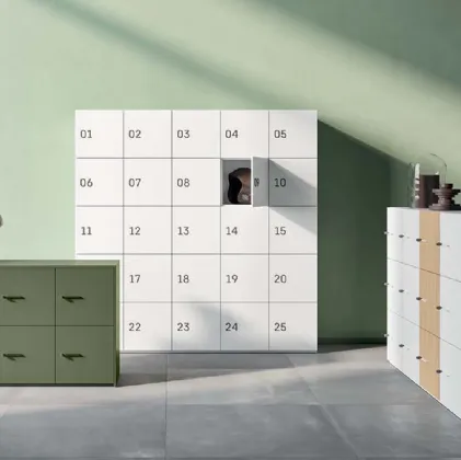 Armadio in laccato o laccato e melaminico Lockers dotato di serratura con chiave o con meccanismo magnetico di Quadrifoglio