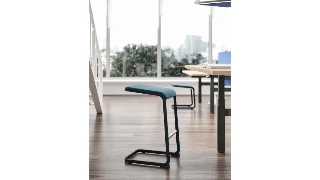 Sgabello Ospiti e Attesa C Stool di Quadrifoglio